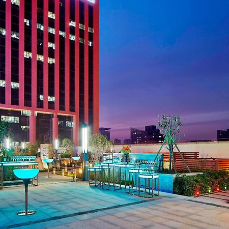 Sheraton Grand Zhengzhou Hotel Dış mekan fotoğraf