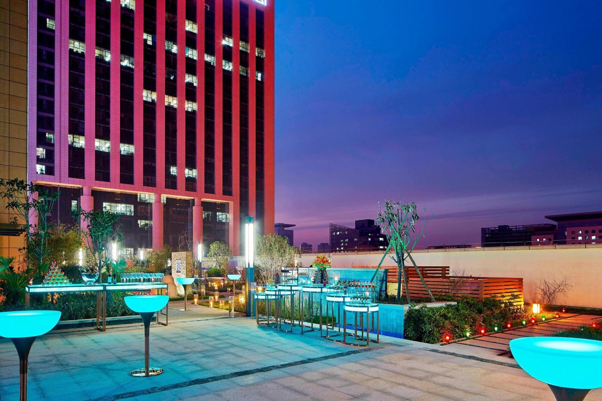 Sheraton Grand Zhengzhou Hotel Dış mekan fotoğraf