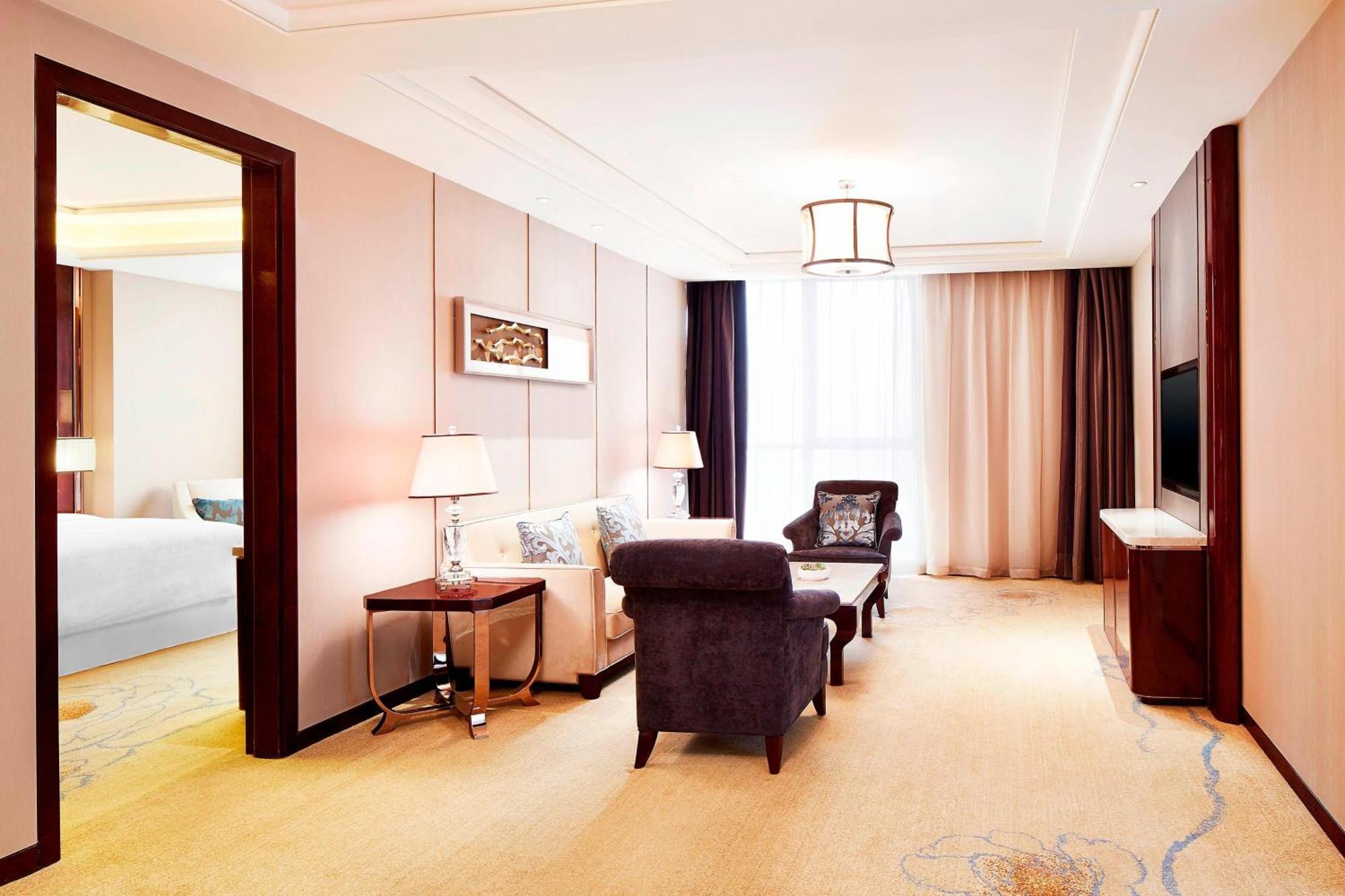 Sheraton Grand Zhengzhou Hotel Dış mekan fotoğraf