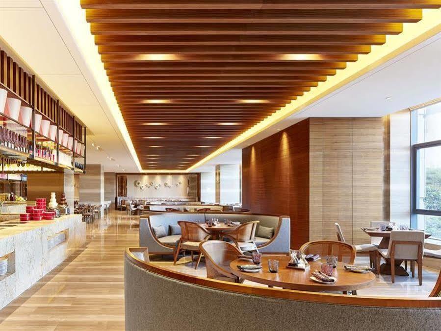 Sheraton Grand Zhengzhou Hotel Dış mekan fotoğraf
