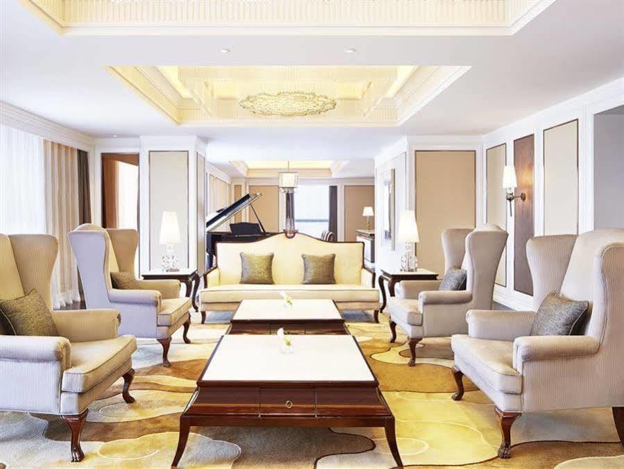 Sheraton Grand Zhengzhou Hotel Dış mekan fotoğraf